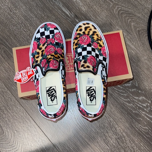 Vans Classic Slip-On (Rose & Animal Checkerboard) New ❤️ - Picture 8 of 15